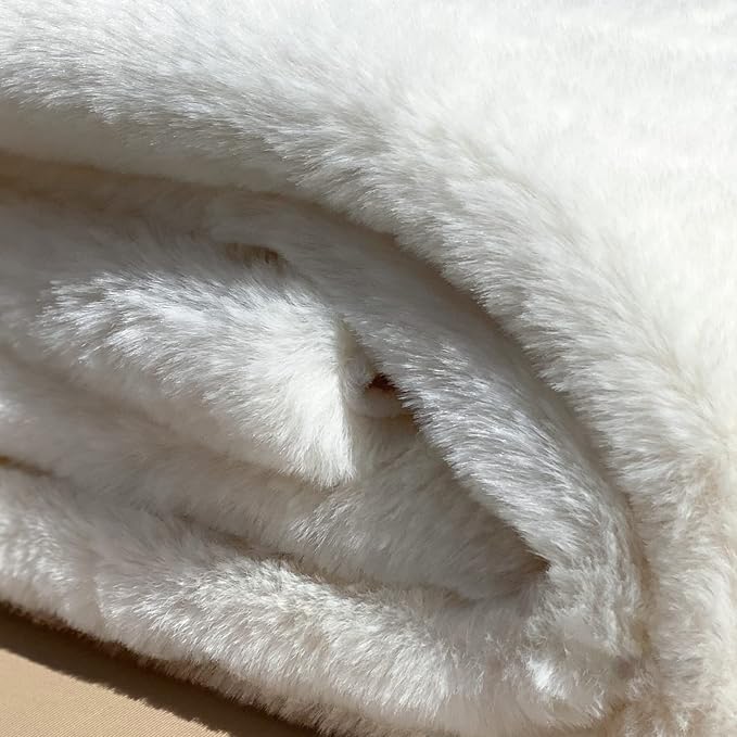 White Washable Furry Area Rug Runner Faux Bunny Fuzzy Fur Rugs for Bedroom Living Room 2x6 Rug Runners for Hallways Room Décor