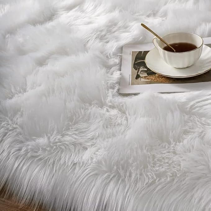 White Faux Sheepskin Shag Fur Rug Washable Area Rugs for Living Room Nursery Rugs for Bedroom 2x3 Rectange Rug Cute Home Décor