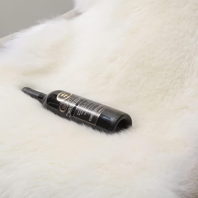 Premium Genuine Fur Sheepskin Rug Real Australia Sheepskin Natural Luxury Fluffy Lambskin Fur Area Rug Seat Covers for Kids Bedroom Sofa Chair Cover (Light Brown, Single Pelt/2ft x 3ft)