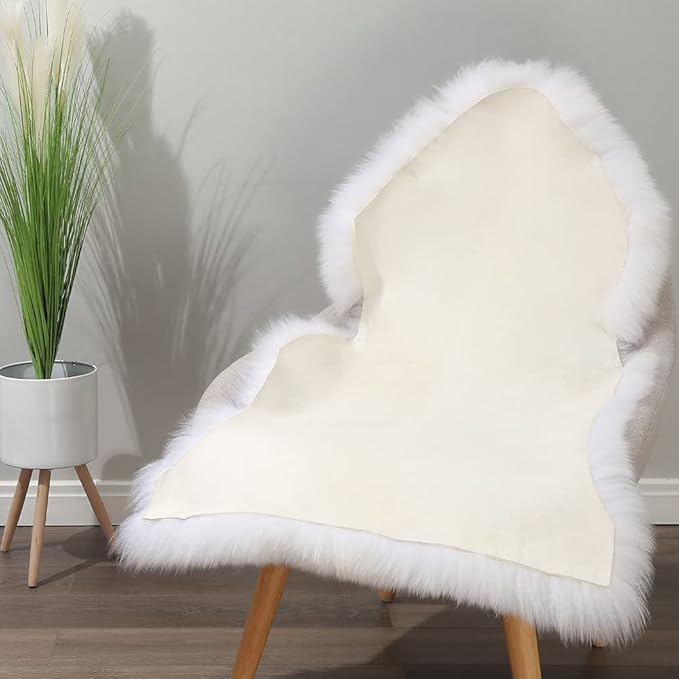 Premium Genuine Fur Sheepskin Rug Real Australia Sheepskin Natural Luxury Fluffy Lambskin Fur Area Rug Seat Covers for Kids Bedroom Sofa Chair Cover (Creamy White, Single Pelt/2ft x 3ft)