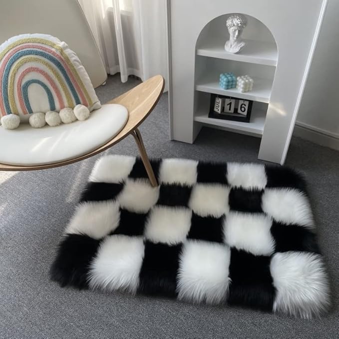 Fluffy Faux Fur Black and White Checkered Rug，Small Area Rug,2x3 Ft Ultra Soft Shaggy Plush Rug for Bedroom Living Room Bedside Nursery Kids Room