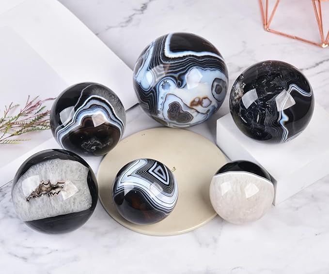 JIC Gem 2.7-3.1 inch(70-80mm) Large Black Onyx Agate Crystal Ball Round Healing Crystals Decorative Sphere with Wooden Stand Meditation Witchcraft Home Decor