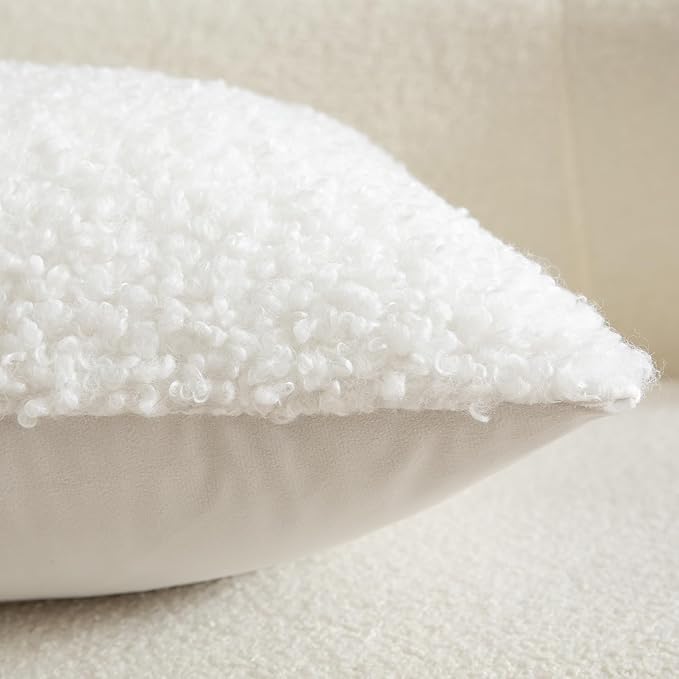 Yaertun Pack of 2 Faux Fur Throw Pillow Covers Decorative Sherpa Boucle Pillow Covers Fuzzy Soft Pillowcases Sheepskin Fleece Cushion Case for Couch Sofa Bed Living Room 26x26 Inch Cream White