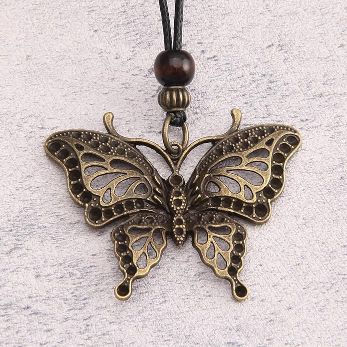Leather Necklace for Women Boho Choker Necklace Long Cord Leather Pendant Bohemian Neckalce Vintage Alloy Pendant Leather Rope Necklace Wooden Necklaces for Women