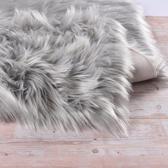 Gray Furry 5x7 Area Rugs for Bedrooms Faux Sheepskin Fur Rug Washable Carpet for Living Room Shag Nursery Rug