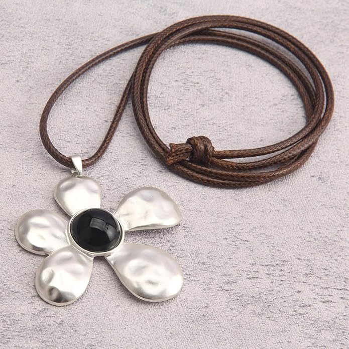 Leather Necklace for Women Boho Choker Necklace Long Cord Leather Pendant Bohemian Neckalce Vintage Alloy Pendant Leather Rope Necklace Wooden Necklaces for Women