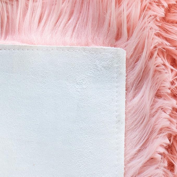 SAFAVIEH Faux Sheep Skin Collection 2'6" x 4' Pink FSS235G Silken Glam 2.35-inch Thick Accent Rug