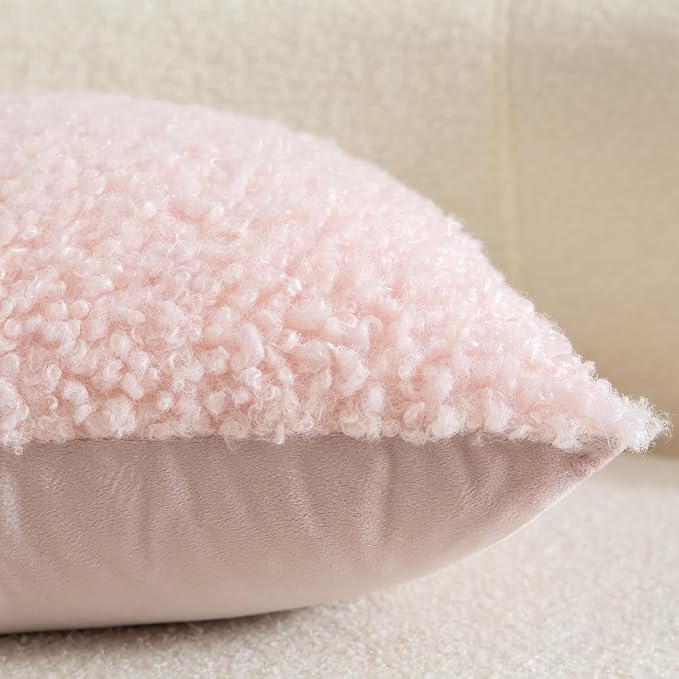Yaertun Pack of 2 Faux Fur Throw Pillow Covers Decorative Sherpa Boucle Pillow Covers Fuzzy Soft Pillowcases Sheepskin Fleece Cushion Case for Couch Sofa Bed Living Room 26x26 Inch Pink