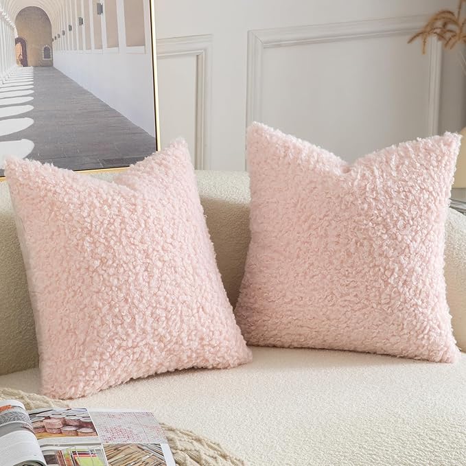 Yaertun Pack of 2 Faux Fur Throw Pillow Covers Decorative Sherpa Boucle Pillow Covers Fuzzy Soft Pillowcases Sheepskin Fleece Cushion Case for Couch Sofa Bed Living Room 18x18 Inch Pink