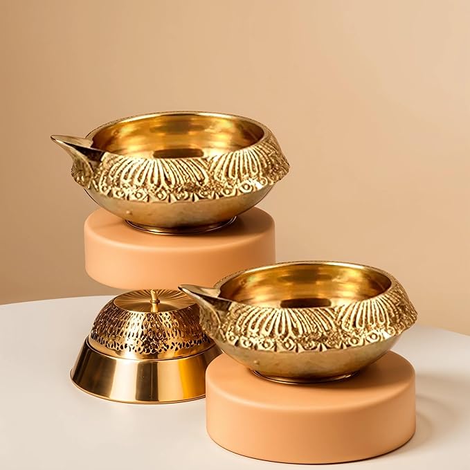 Hashcart Brass Diya for Pooja Kuber Diya [ Pack of 4 Pc ] - Diwali Diyas Diya Lamp for Puja Traditional Indian Oil Lamp Kutthu vilakku Deepam for Diwali Decoration - Indian Diwali Gifts