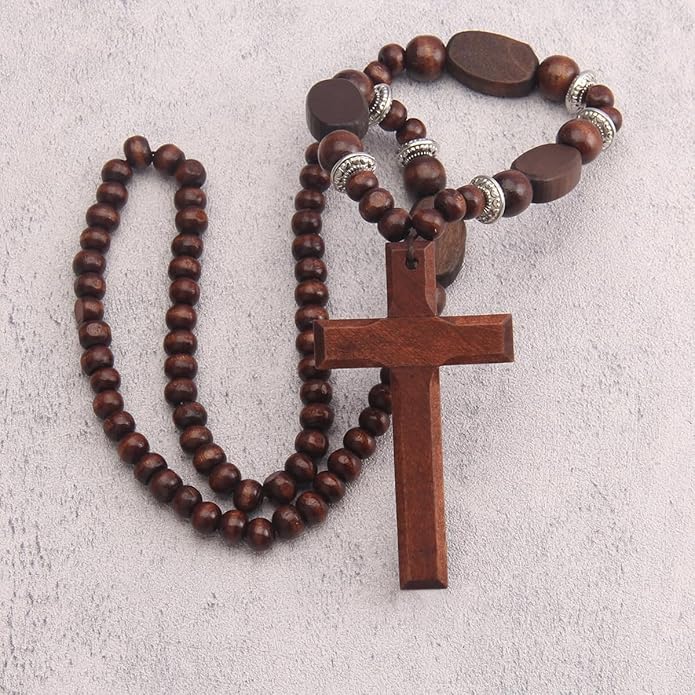 Leather Necklace for Women Boho Choker Necklace Long Cord Leather Pendant Bohemian Neckalce Vintage Alloy Pendant Leather Rope Necklace Wooden Necklaces for Women