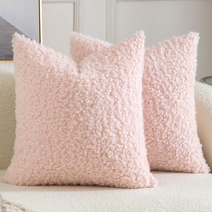 Yaertun Pack of 2 Faux Fur Throw Pillow Covers Decorative Sherpa Boucle Pillow Covers Fuzzy Soft Pillowcases Sheepskin Fleece Cushion Case for Couch Sofa Bed Living Room 20x20 Inch Pink