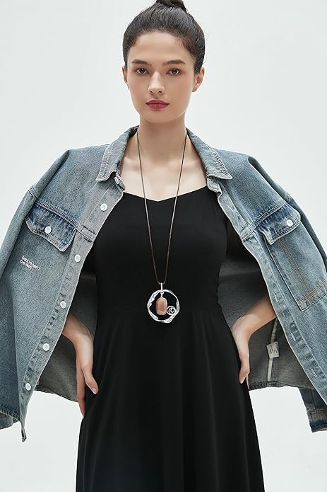 Leather Necklace for Women Boho Choker Necklace Long Cord Leather Pendant Bohemian Neckalce Vintage Alloy Pendant Leather Rope Necklace Wooden Necklaces for Women