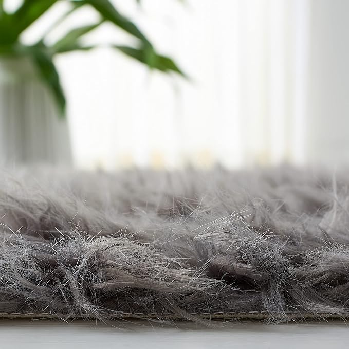 SAFAVIEH Faux Sheep Skin Collection 3' x 5' Grey FSS115D Silken Glam 2.35-inch Thick Area Rug