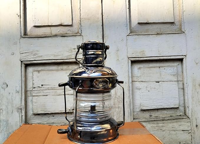 Vintage Style Brass Oil Lantern, Glass Globe Design, Decorative Portable Light with Metal Handle, Traditional Hurricane Lamp