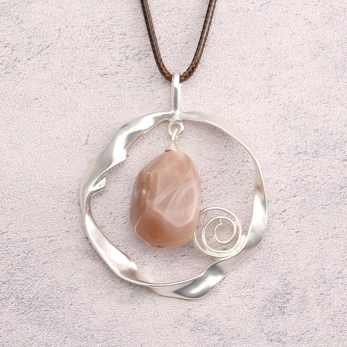 Leather Necklace for Women Boho Choker Necklace Long Cord Leather Pendant Bohemian Neckalce Vintage Alloy Pendant Leather Rope Necklace Wooden Necklaces for Women