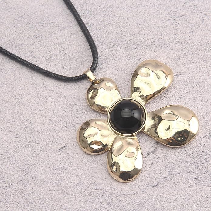 Leather Necklace for Women Boho Choker Necklace Long Cord Leather Pendant Bohemian Neckalce Vintage Alloy Pendant Leather Rope Necklace Wooden Necklaces for Women