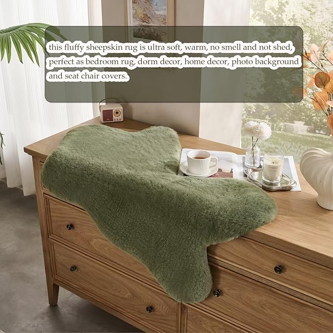 1700GSM Fuzzy Faux Sheepskin Fur Area Rug,Extra Soft Faux Fur Mat,Fluffy Shaggy Fur Rug for Bedroom Living Bedside Rug Room Decor-Sage Green, 4 x6 ft