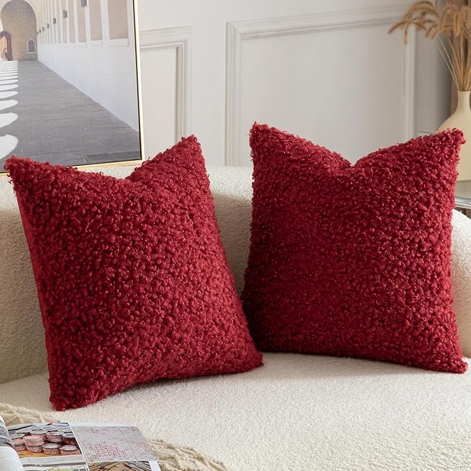 Yaertun Pack of 2 Faux Fur Throw Pillow Covers Decorative Sherpa Boucle Pillow Covers Fuzzy Soft Pillowcases Sheepskin Fleece Cushion Case for Couch Sofa Bed Living Room 22x22 Inch Burgundy