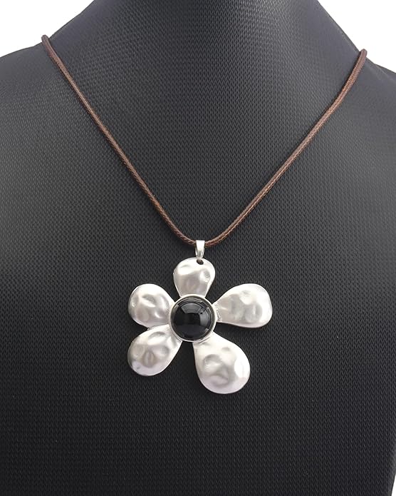 Leather Necklace for Women Boho Choker Necklace Long Cord Leather Pendant Bohemian Neckalce Vintage Alloy Pendant Leather Rope Necklace Wooden Necklaces for Women