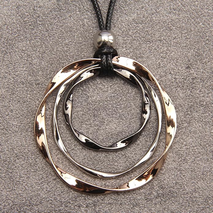 Leather Necklace for Women Boho Choker Necklace Long Cord Leather Pendant Bohemian Neckalce Vintage Alloy Pendant Leather Rope Necklace Wooden Necklaces for Women