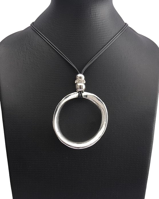 Leather Necklace for Women Boho Choker Necklace Long Cord Leather Pendant Bohemian Neckalce Vintage Alloy Pendant Leather Rope Necklace Wooden Necklaces for Women