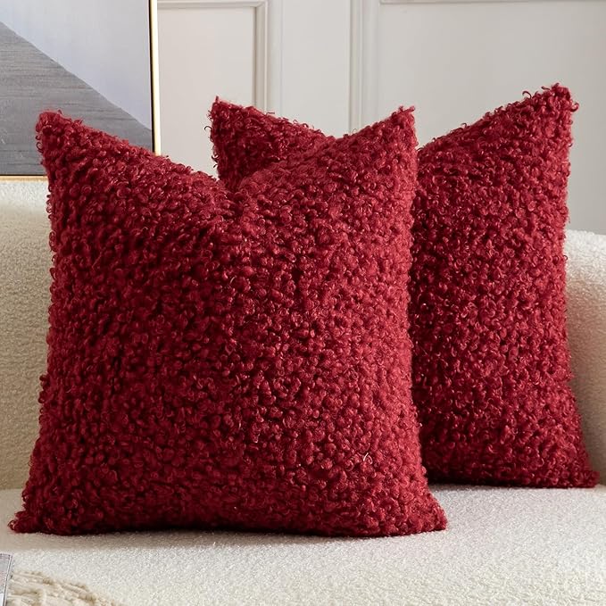 Yaertun Pack of 2 Faux Fur Throw Pillow Covers Decorative Sherpa Boucle Pillow Covers Fuzzy Soft Pillowcases Sheepskin Fleece Cushion Case for Couch Sofa Bed Living Room 20x20 Inch Burgundy