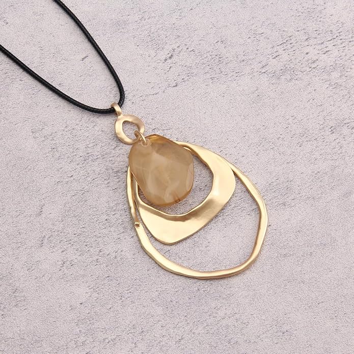 Leather Necklace for Women Boho Choker Necklace Long Cord Leather Pendant Bohemian Neckalce Vintage Alloy Pendant Leather Rope Necklace Wooden Necklaces for Women