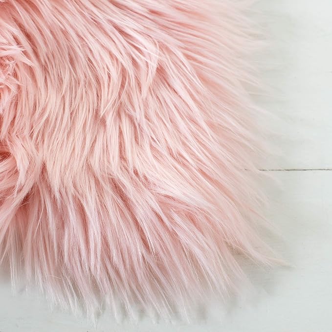SAFAVIEH Faux Sheep Skin Collection 5' x 7' Pink FSS235G Silken Glam 2.35-inch Thick Area Rug