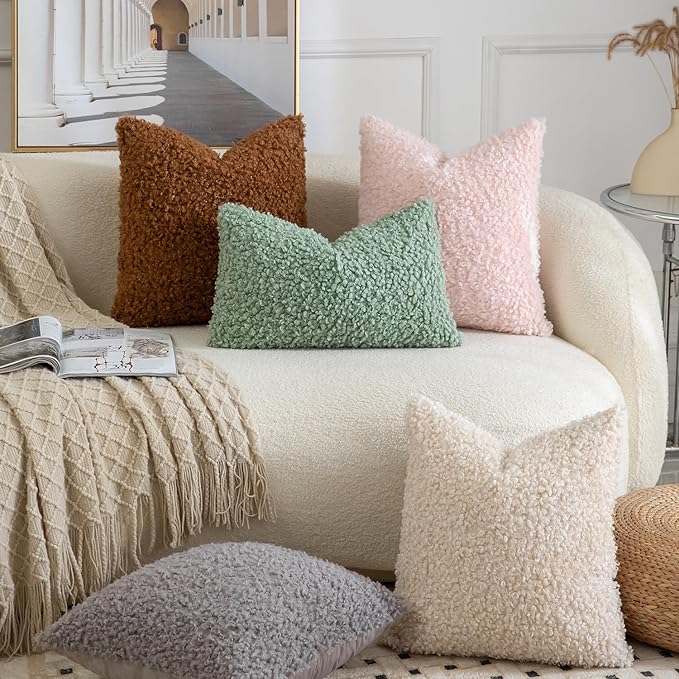 Yaertun Pack of 2 Faux Fur Throw Pillow Covers Decorative Sherpa Boucle Pillow Covers Fuzzy Soft Pillowcases Sheepskin Fleece Cushion Case for Couch Sofa Bed Living Room 22x22 Inch Light Grey