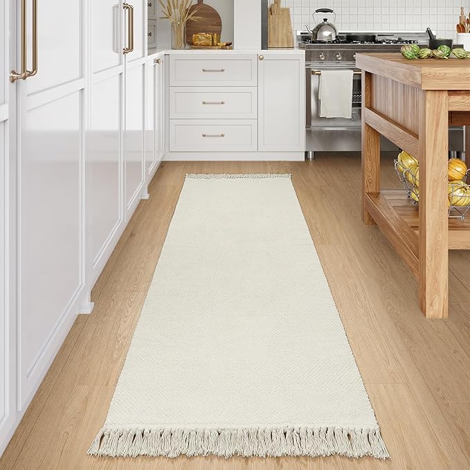 Collive Long Hallway Runner Rug 2.6' x 7', Washable Runners Indoor Entryway Rug, White/Beige Braided Woven Kitchen Carpet Low Profile Front Door Mats for Laundry Room Bedroom Doorway