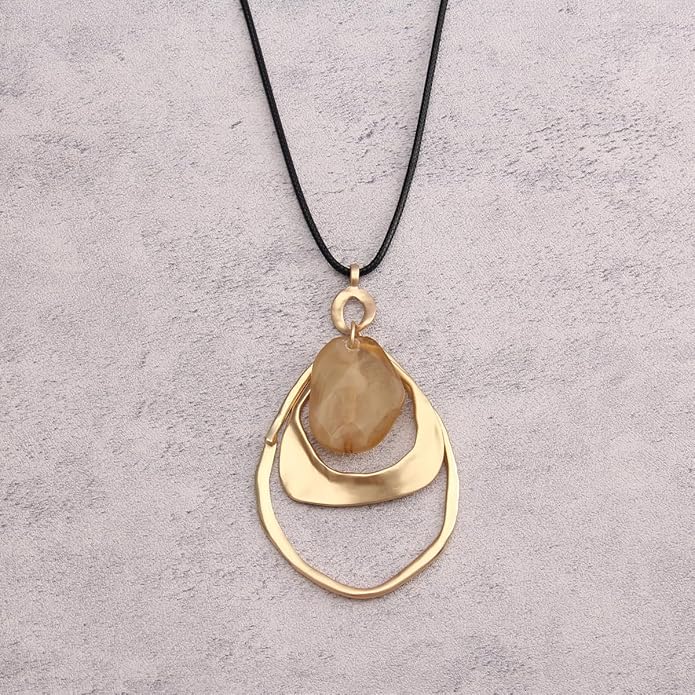 Leather Necklace for Women Boho Choker Necklace Long Cord Leather Pendant Bohemian Neckalce Vintage Alloy Pendant Leather Rope Necklace Wooden Necklaces for Women