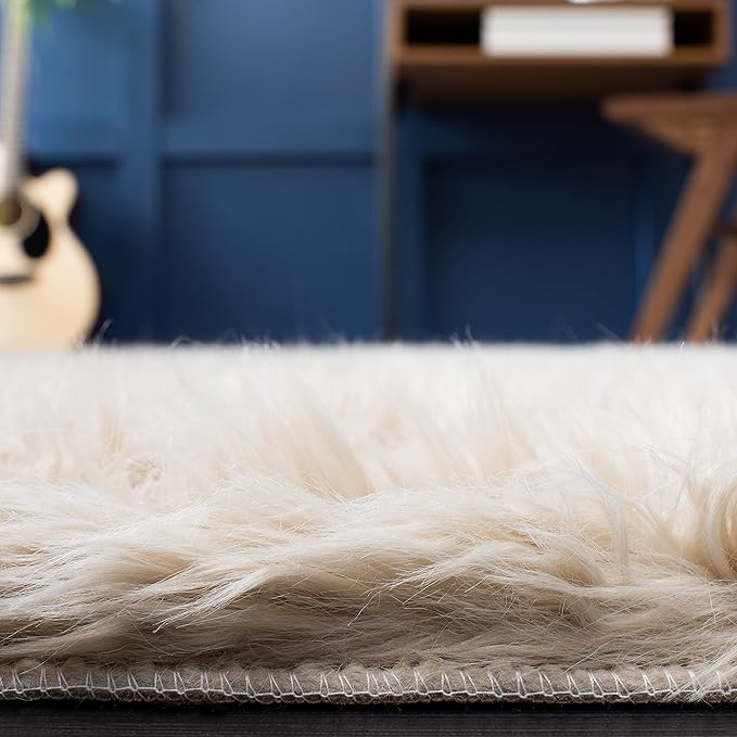 SAFAVIEH Faux Sheep Skin Collection 4' x 6' Beige FSS235K Silken Glam 2.35-inch Thick Area Rug