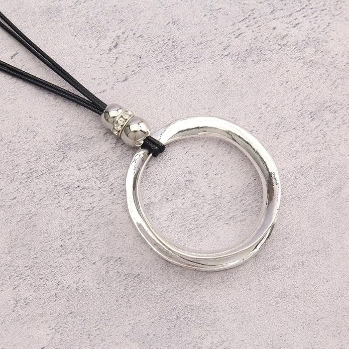 Leather Necklace for Women Boho Choker Necklace Long Cord Leather Pendant Bohemian Neckalce Vintage Alloy Pendant Leather Rope Necklace Wooden Necklaces for Women