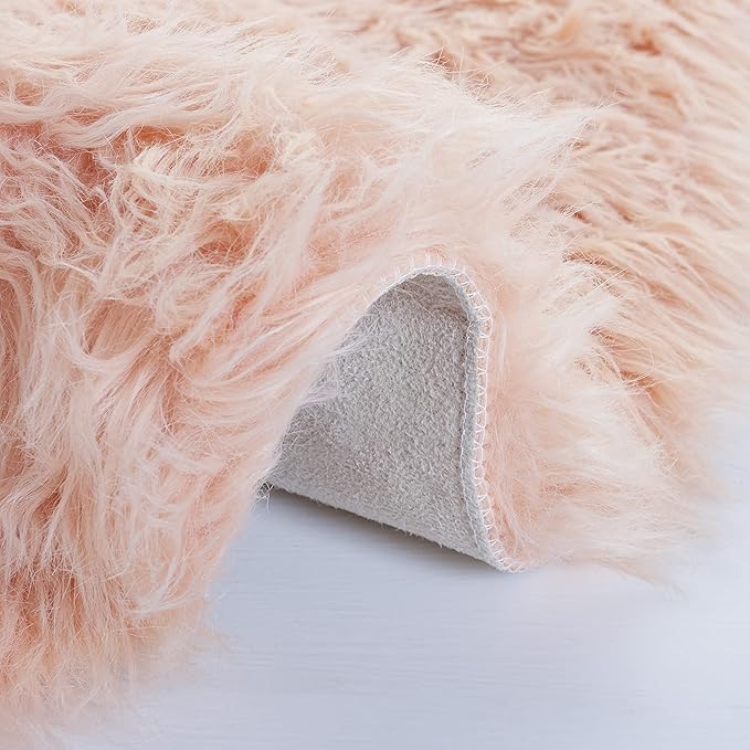 SAFAVIEH Faux Sheep Skin Collection 5' x 8' Light Pink FSS115U Silken Glam 2.35-inch Thick Area Rug