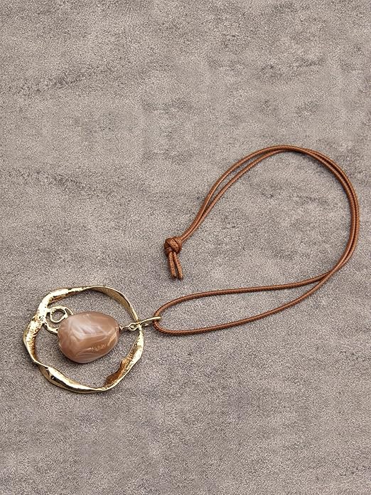 Leather Necklace for Women Boho Choker Necklace Long Cord Leather Pendant Bohemian Neckalce Vintage Alloy Pendant Leather Rope Necklace Wooden Necklaces for Women