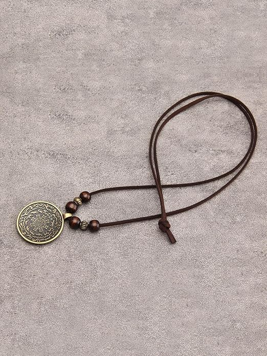 Leather Necklace for Women Boho Choker Necklace Long Cord Leather Pendant Bohemian Neckalce Vintage Alloy Pendant Leather Rope Necklace Wooden Necklaces for Women