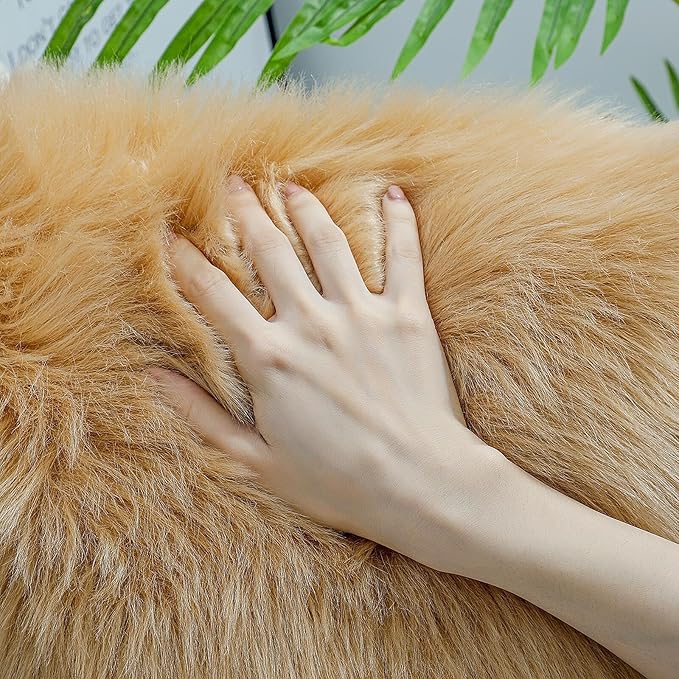 Faux Fur Rug Sheepskin Shag Fluffy Fuzzy Beige 3x3 ft Rugs for Bedroom Bedside Bed Floor Living Room Plush Round High-Density Cushion Carpet Super Sofa Cover