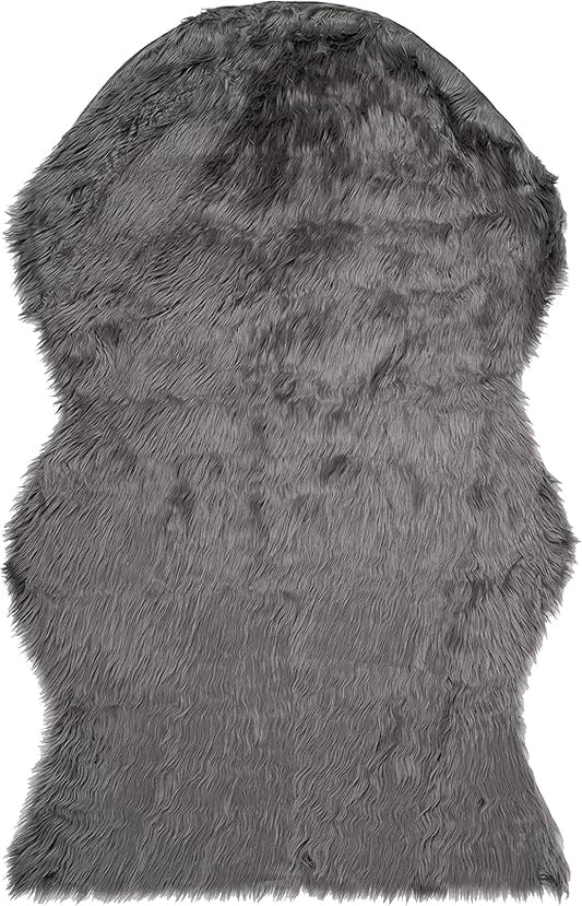 SAFAVIEH Faux Sheep Skin Collection 3' x 5' Grey FSS115D Silken Glam 2.35-inch Thick Area Rug