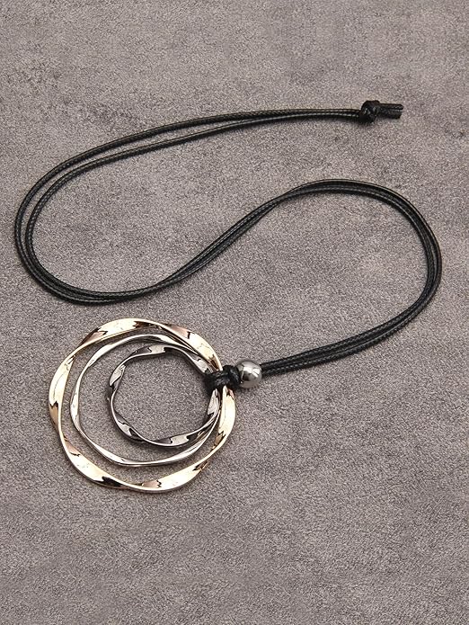 Leather Necklace for Women Boho Choker Necklace Long Cord Leather Pendant Bohemian Neckalce Vintage Alloy Pendant Leather Rope Necklace Wooden Necklaces for Women
