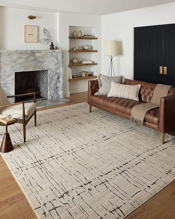 Loloi Darby Collection DAR-06 Sand/Dk. Grey 2'-7" x 4' Accent Rug