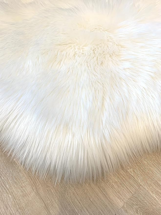 LAMBZY Faux Sheepskin Super Soft Hypoallergenic Silky Shag Rug for Living Room, Kids Room, Sofa (Decto 10 Pelts 6'x10', White)