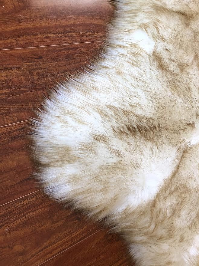 Free Shape Luxury Soft Fluffy Shag Area Rug Single Quarto 4 Pelts 4'x6',120x180 cm - Vegan Fur Ultra Soft Indoor Carpet Nursery Rugs for Bedroom Home Decor, Brown Tips