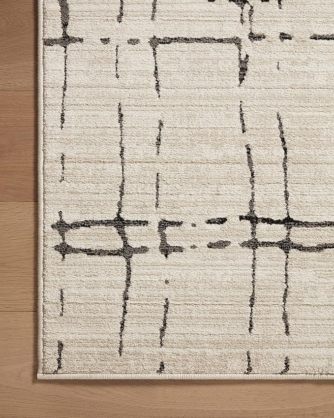 Loloi Darby Collection DAR-06 Sand/Dk. Grey 7'-10" x 10' Area Rug