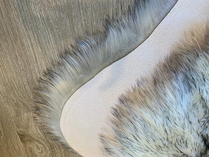 LAMBZY Faux Sheepskin Super Soft Hypoallergenic Silky Shag Rug for Living Room, Kids Room, Sofa (Sexto 6 Pelts 6'x6', White/Black Tips)