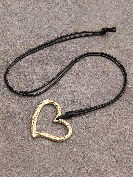 Leather Necklace for Women Boho Choker Necklace Long Cord Leather Pendant Bohemian Neckalce Vintage Alloy Pendant Leather Rope Necklace Wooden Necklaces for Women