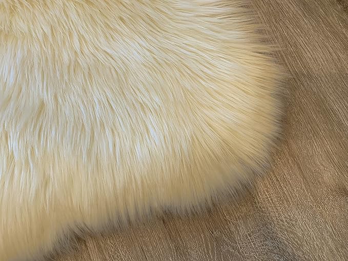 LAMBZY Faux Sheepskin Super Soft Hypoallergenic Silky Shag Rug for Living Room, Kids Room, Sofa (Quarto 4 Pelts Side by Side 3'x8', Cream)