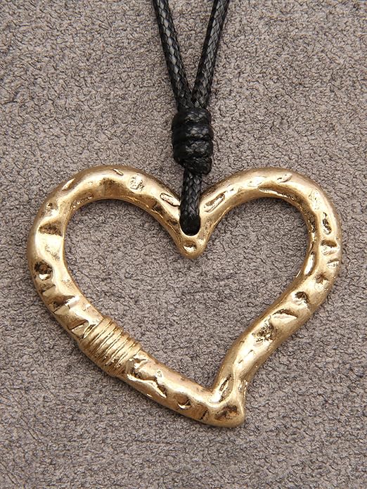 Leather Necklace for Women Boho Choker Necklace Long Cord Leather Pendant Bohemian Neckalce Vintage Alloy Pendant Leather Rope Necklace Wooden Necklaces for Women