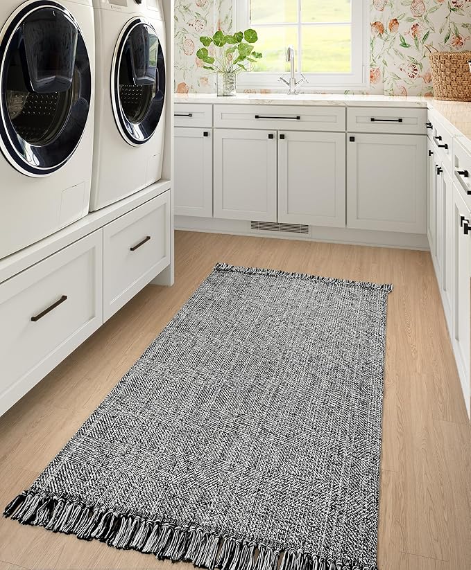 Collive Washable Area Rug 3' x 5', Modern Woven Kitchen Rugs, Black/Cream Braided Cotton Rug Indoor Door Mat Throw Carpet for Entryway Living Room Nursery Mudroom Laundry Room