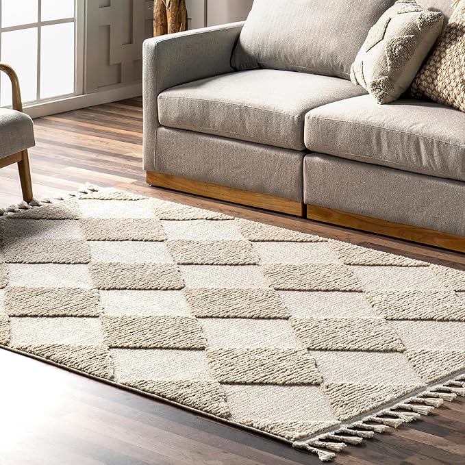 Nuloom Marissa Beige/Ivory, 2'6" x 10', Diamond, Tassel, Soft and Cozy, High Traffic, Stain Resistant, Easy Clean, Durable Runner for Bedroom, Living Room, Dining Space, Den, Foyer, Entryway